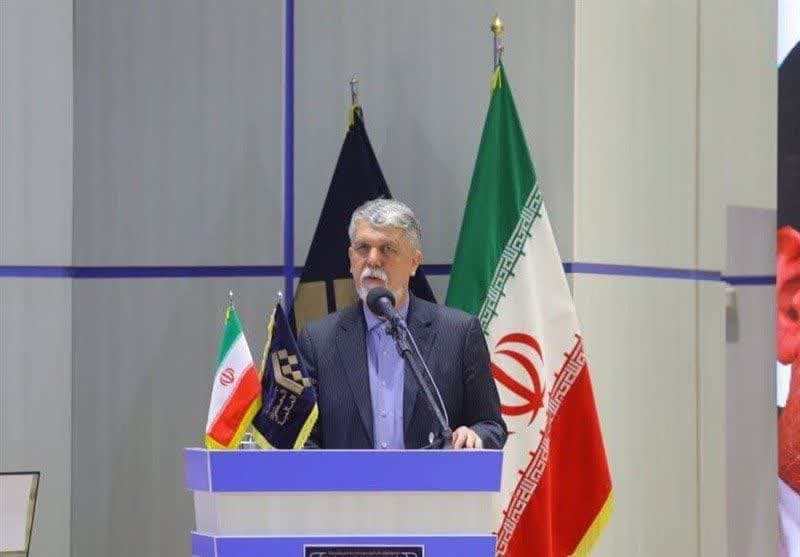 بانو دباغ برای خود از انقلاب حقی قائل نبود 