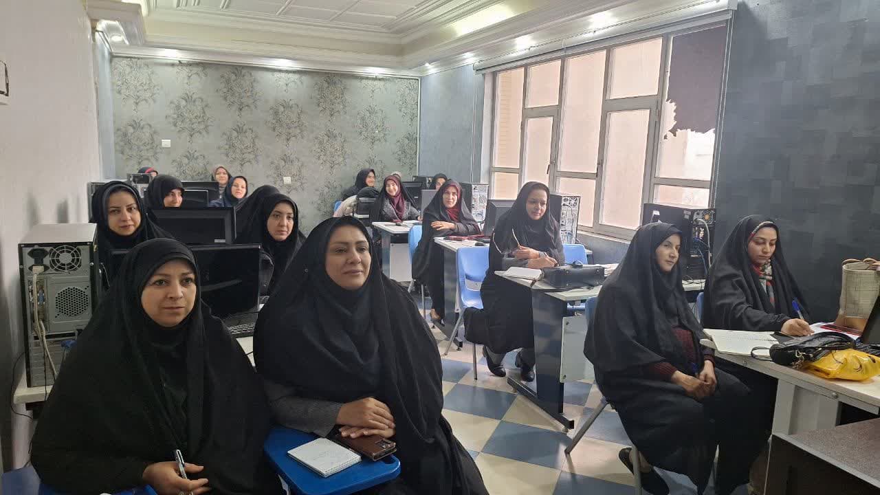اولین جلسه کلاس های مهارت های هفتگانه icdl