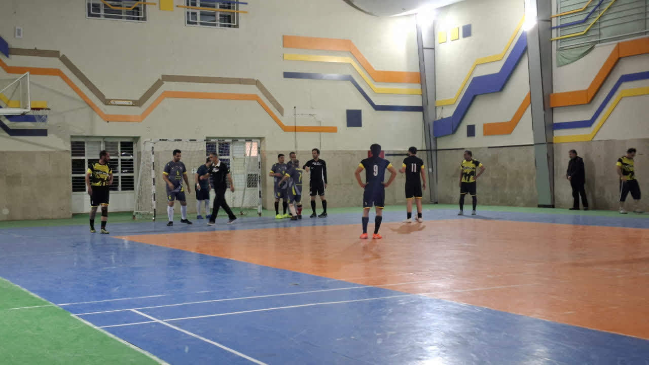 آغاز مسابقات فوتسال دهه مبارک فجر