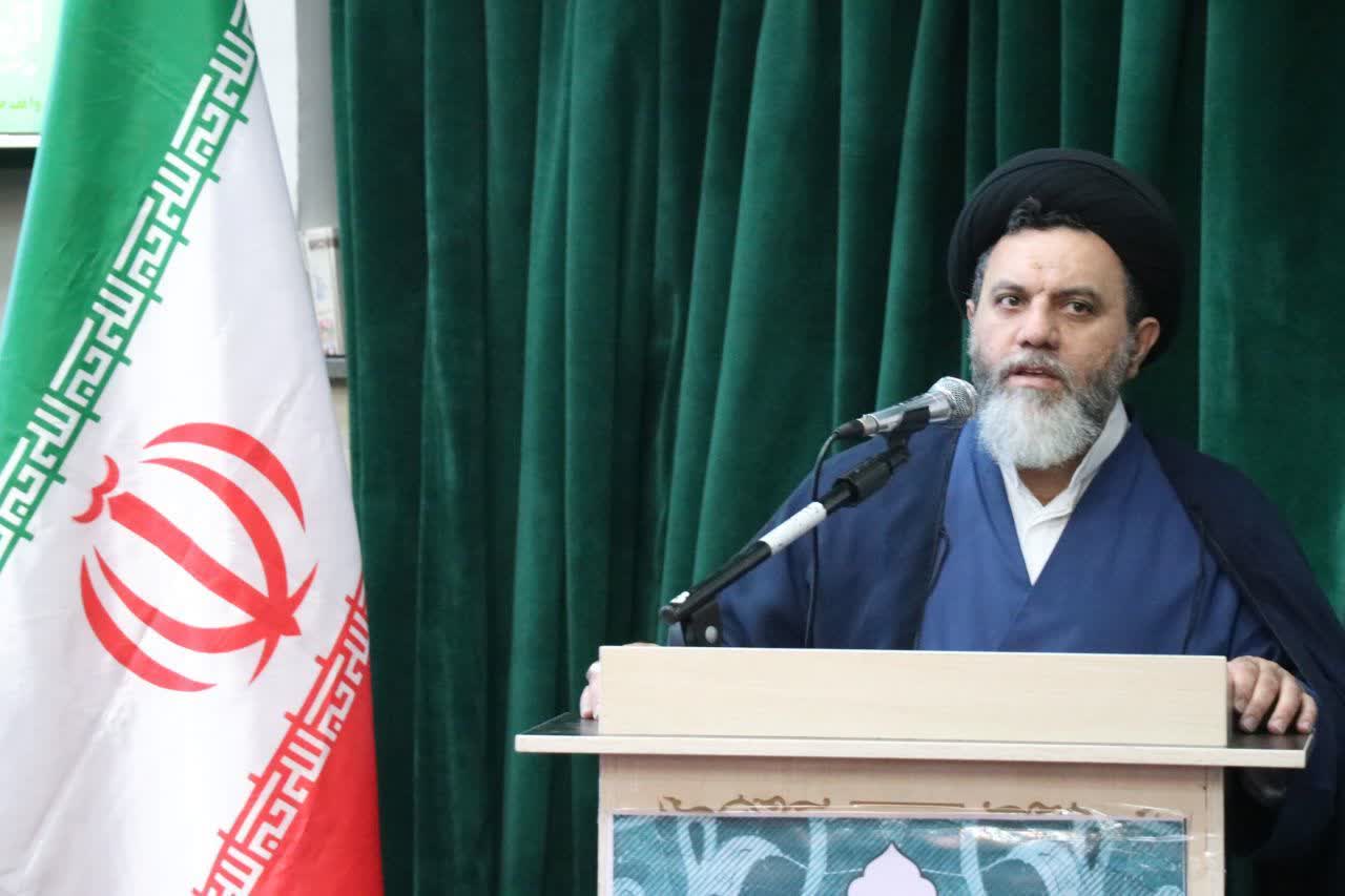 شهید مدنی مردم را با فرهنگ تبعیت از ولایت آشنا کرد